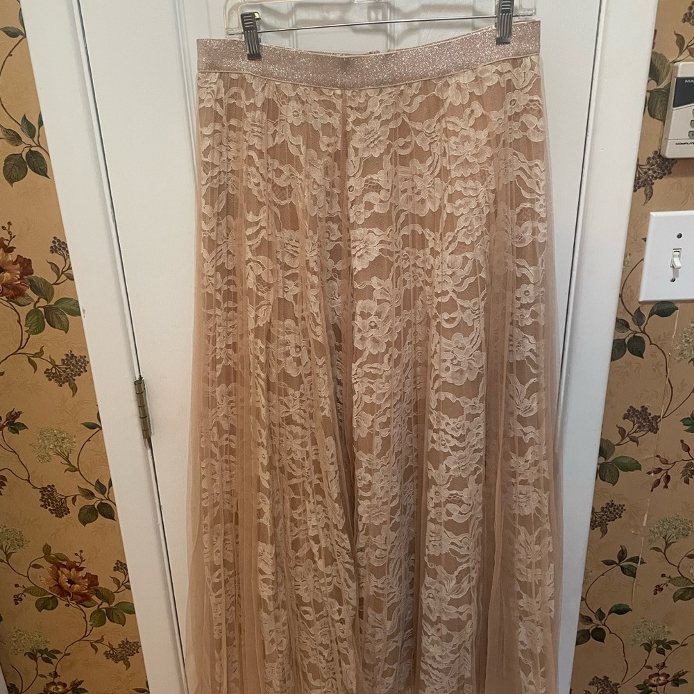New Gracia Lace Maxi Skirt in Cream and Tan
